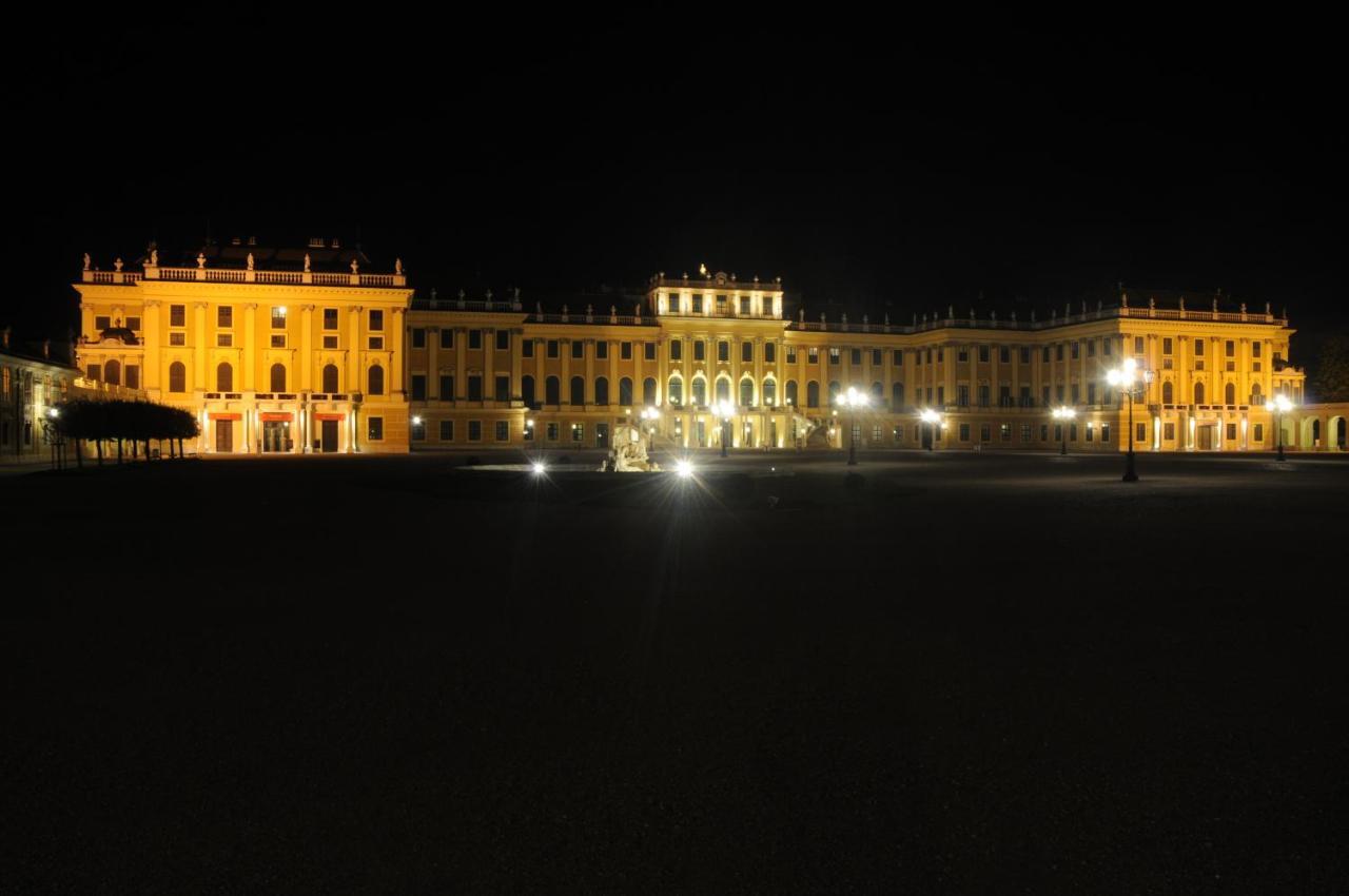 Hotel Bergwirt Schoenbrunn Wien Exteriör bild